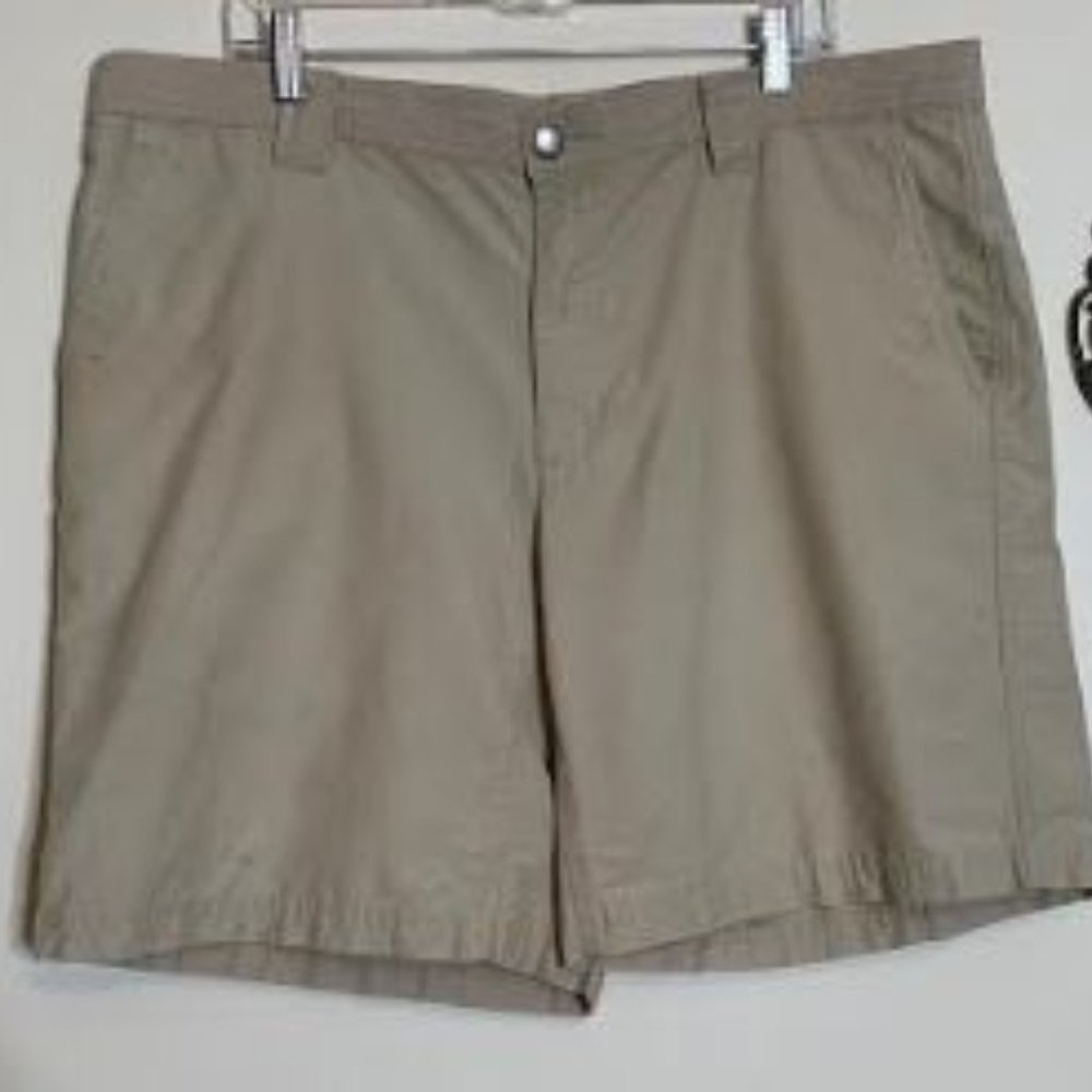 Columbia Khaki Cargo Shorts Sz 40